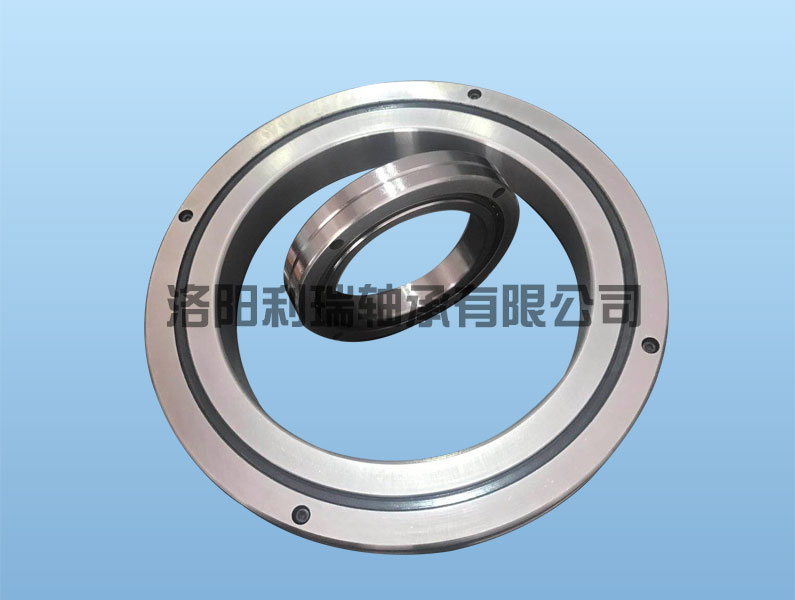24365.jpg 交叉滾子軸承.jpg